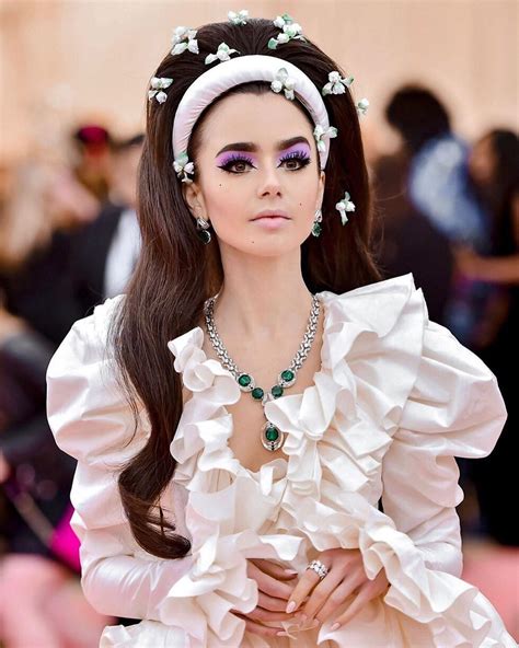 Fashion And Movie Lovers💕 On Instagram Lily Collins Attends The 2019