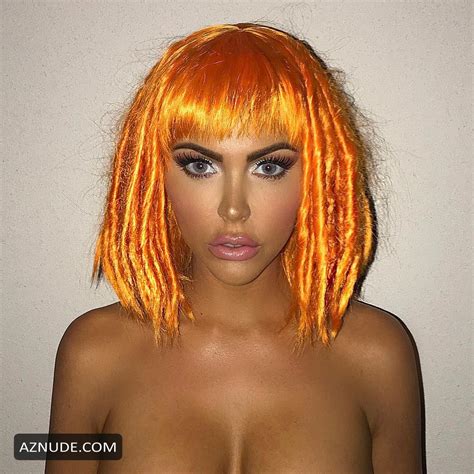 Jessica Cribbon In The Fifth Element Leeloo Costume At The 2017 Maxim