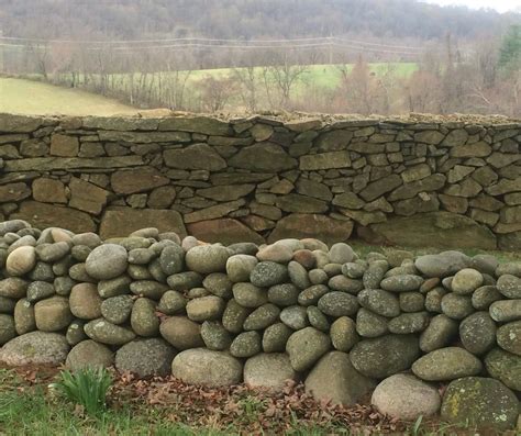 How To Build A Stone Wall With Round Stones