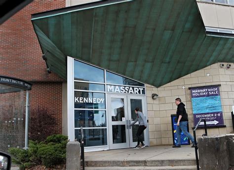 Massart Students Demand Campus Cops Stay Unarmed Boston Herald