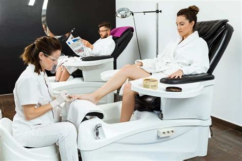What To Do Before Getting A Pedicure Dos And Don’ts Headcurve