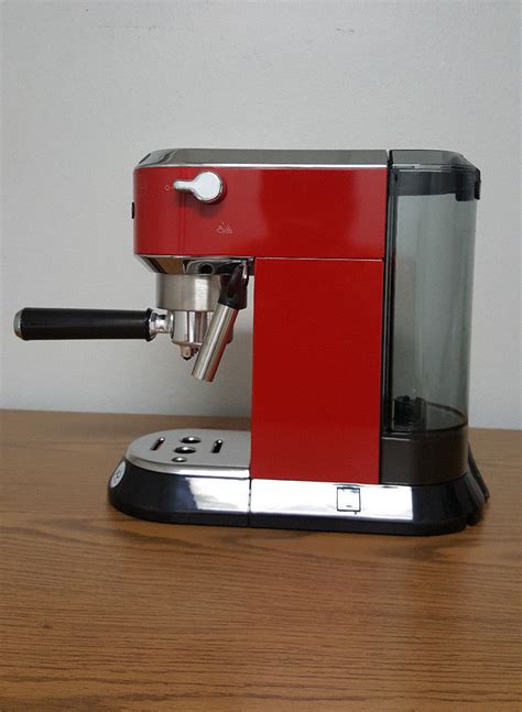 The delonghi ec680 espresso coffee maker is readily noticeable due to its sleek and stylish nature. DeLonghi EC680.R Dedica 15-Bar Pump Espresso and ...