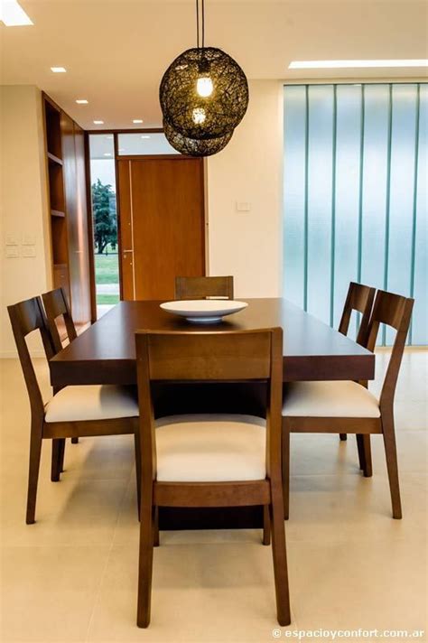Puedes usar colores, hermosos muebles y accesorios para agregar carácter e interés. #Comedor moderno y minimalista | Dinning table design ...
