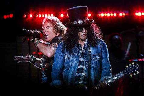 Guns n' roses just finished playing malaysia in the pouring rain! Guns N' Roses w czerwcu w Warszawie | uptone.pl
