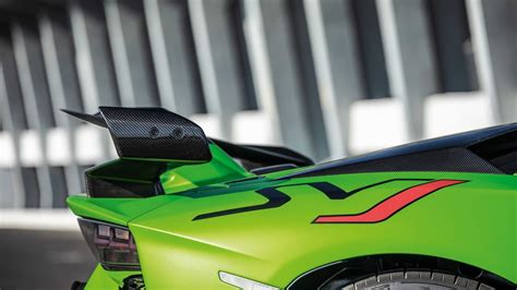 Lamborghini Aventador Svj Vs Mclaren 600lt Hardcore Track Coupes Compared