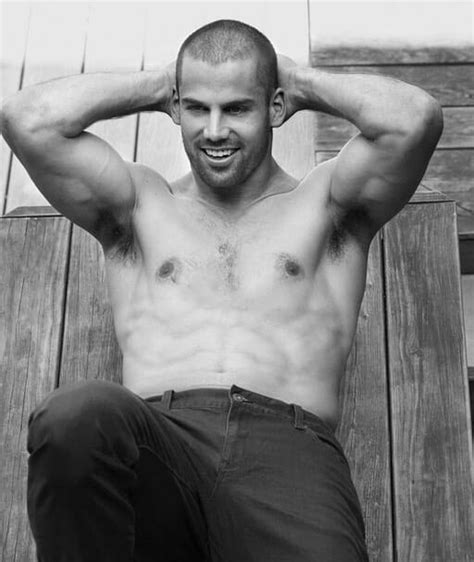 Jets Wide Receiver Eric Decker Shirtless For Flaunt Towleroad Gay News