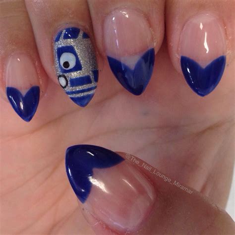Star Wars R2d2 Nail Art Design Not The Shape Of The Nails But The