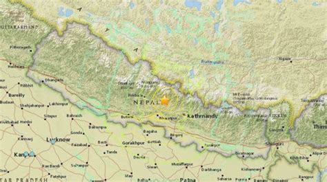 Big Earthquake In Nepal, Widespread Panic As Tremors Rock India | HuffPost null