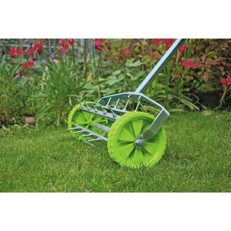 Draper Tools Rolling Lawn Aerator Spiked Drum 450 Mm Green Wood