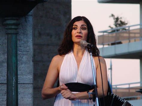 She is an actress, known for katseeseen kätketty (2009). Soledad Villamil en el Monumento | Soledad Villamil hace ...