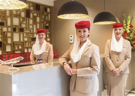 Based in dubai, emirates connects people all over the world to a network of over 150 destinations. Emirates Cabin Crew Recruitment - Apr 2020 (Online ...