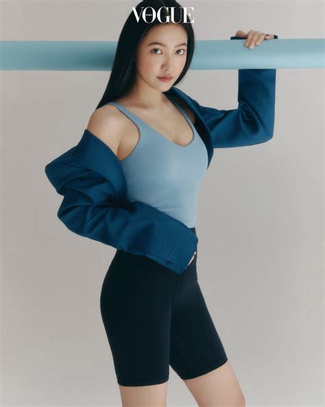 Red Velvet S Yeri Shows Off Her Matured Visuals And Toned Physique For Vogue Korea KpopHit