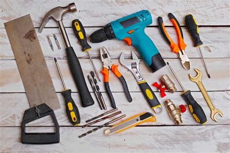Top Reasons To Hire A Handyman To Do Done