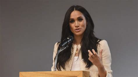 Meghan Markle Reveals She Had A Miscarriage In July Cbc News