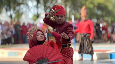 Pertunjukan Sendratari Tomanurung Ri Siang Oleh Dewan Kesenian Dan Pemajuan Kebudayaan Kab