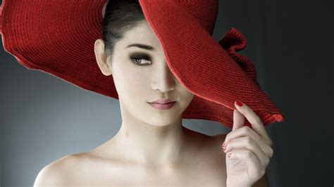 Fashion Red Hat Brunette Model Girl Portrait Wallpaper 1920x1080 19393