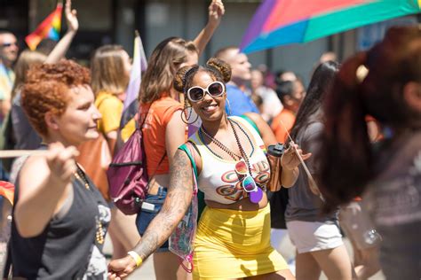 Gay Pride Parade Chicago Rentalfalas