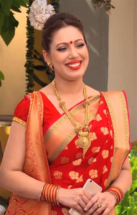 Taarak Mehta Ka Ooltah Chashma TMKOC Fame Munmun Dutta Looks Gorgeous In Saree See Jethalal S