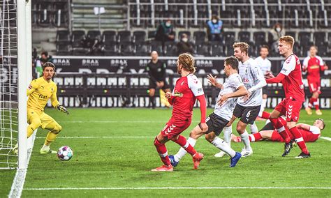 Thuram fifa 21 is 23 years old and has 3* skills and 2* weakfoot. Knappe Niederlage nach Pausenführung | SC Freiburg