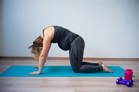 Siete Posturas De Yoga Para Embarazadas Asanas Recomendadas Para El