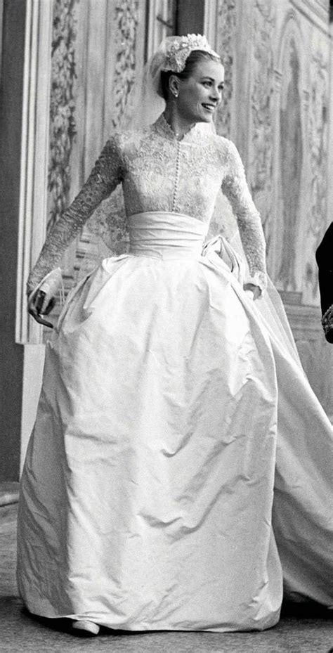 Grace Kelly In Helen Rose Grace Kelly Wedding Dress Wedding Dresses