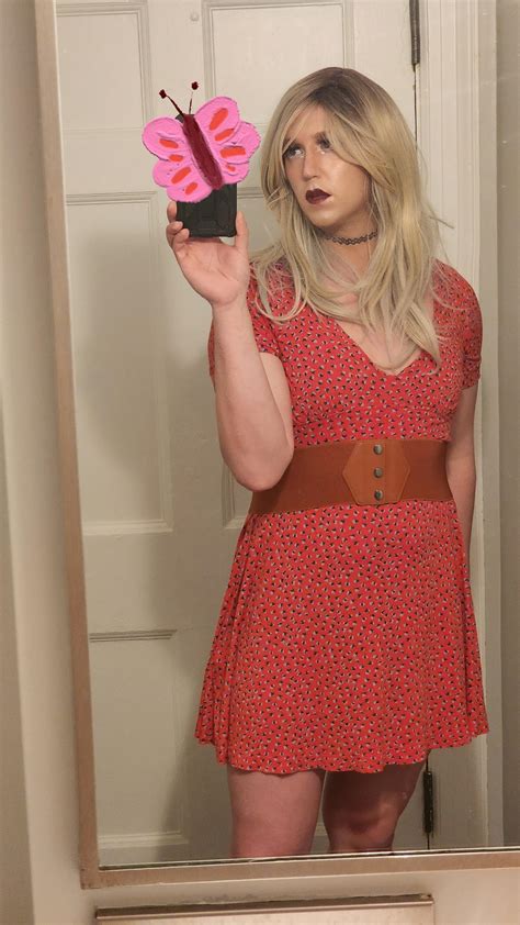 first time out in the daylight in a dress i m in love with how it feels r crossdressing