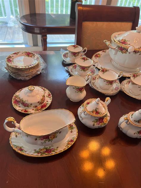 Royal Albert Old Country Roses Set - Dinnerware Sets - Knoxville