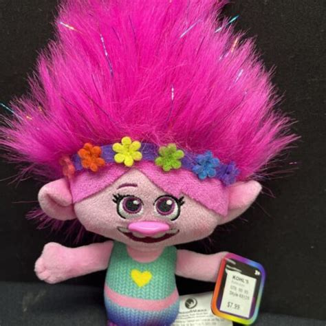 Trolls World Tour 8 Inch Small Plush Poppy With Rainbow Grand Finale Outfit Bnd Treasure Chest