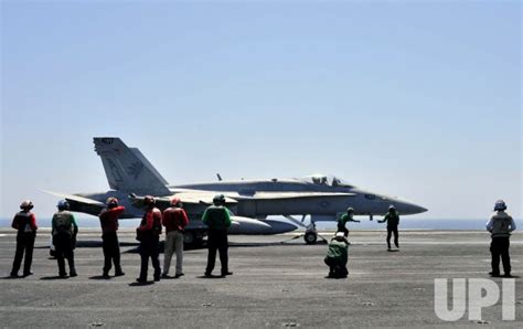 Photo Aircraft From The Uss George Hw Bush Strike Isis In Iraq