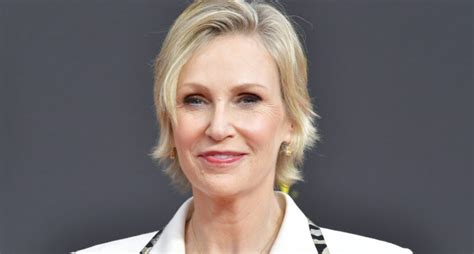 Jane Lynch And Her Wife Jennifer Cheyne Reconnected Years After Their Split Internewscast