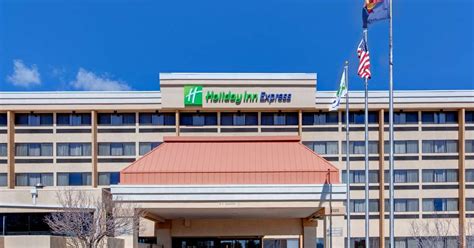 Escape to flagstaff and enjoy the perfect weather, beauty and deals with our 2k bonus points every 2 nights. Holiday Inn Express Flagstaff, Flagstaff | Roadtrippers