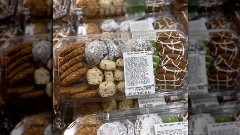 If you've ever wanted to make beautifully decorated cookies, follow this simple guide! Costco Christmas Cookies 2020 / Costco Holiday Savings ...
