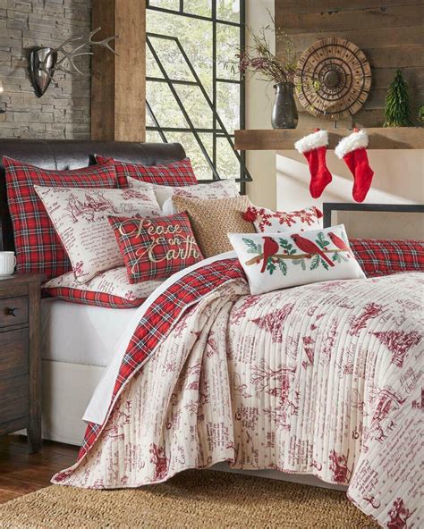 Red Beige Classic Vintage Christmas Script Plaid Quilt Set King Holiday Bedding Quilts