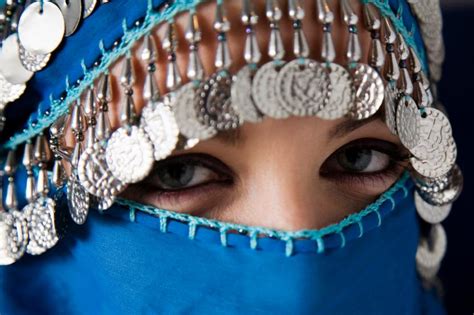 arabian traditional costumes lovetoknow