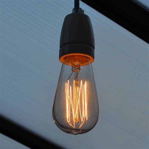 Old Fashioned Light Bulbs for Creating Captivating Vintage Enlightement ...
