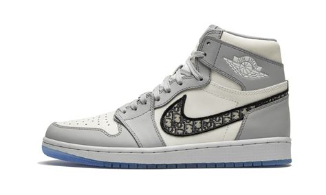 Deviantart is the world's largest online social community for artists and art enthusiasts, allowing people to connect. Air Jordan 1 Retro High "Dior" - CN8607 002 - 2020