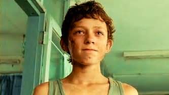 Tom holland stars opposite naomi watts and ewan mcgregor in the impossible, in theaters today, which chronicles the true. The Impossible (Lo imposible) - Nugrosinema