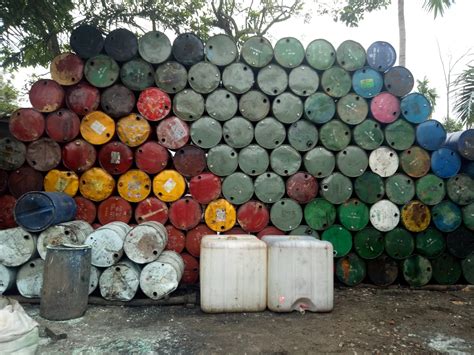 Mulai dari memilih kitchen set dengan tempat penyimpanan yang beragam hingga memadukannya dengan lampu led, beberapa referensi ini layak dijadikan inspirasi. UD Berjaya - Jual Beli Drum Jerigen dan Tangki Pekanbaru ...