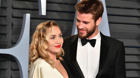 Mtv Vmas 2019 Miley Cyrus Performs Slide Away Amid Liam Hemsworth Divorce Au
