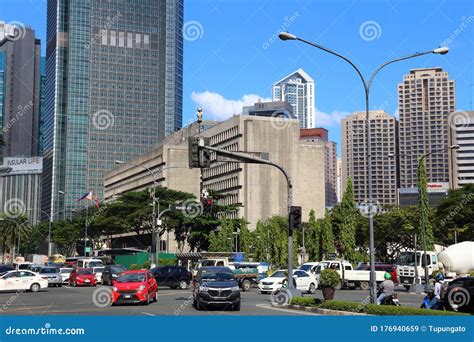Makati City Traffic Editorial Stock Image Image Of Contemporary