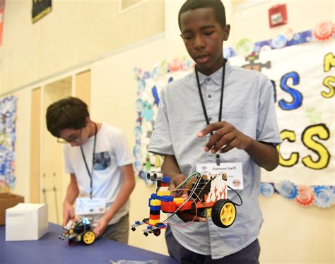 Riverside Area Students Show Off Their Skills With Robots Press