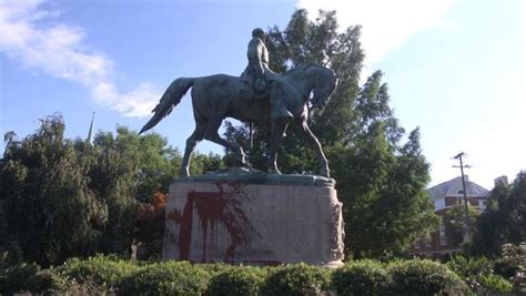 Robert E Lee Statue Vandalized Ahead Of Kkk Rally In