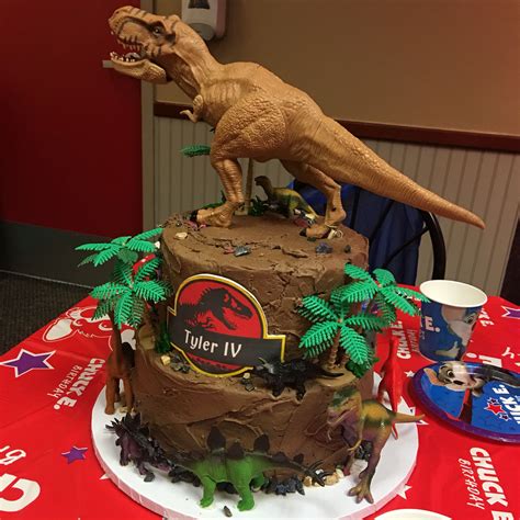 Amazing Jurassic Parkdinosaur Cake Made By Cakes By Jula In League