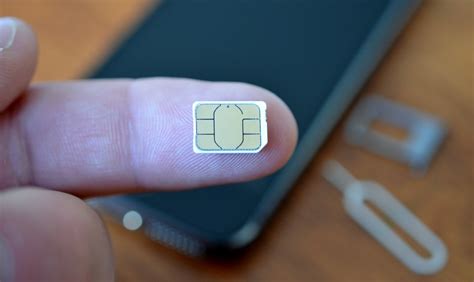 Jul 25, 2019 · here is how to unlock iphone from carrier by changing the sim pin from the settings of your iphone. Easy Ways to Remove the SIM Card from Your iPhone