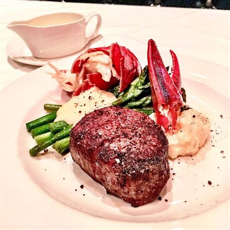 The 9 Most Delicious Steakhouses In New Hampshire