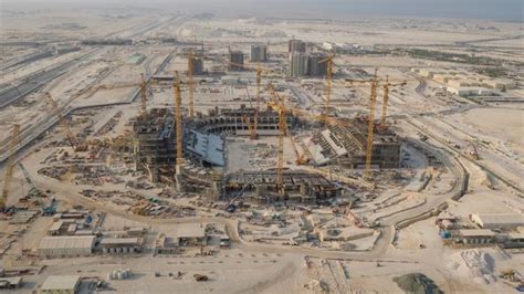 Workers Dying In Qatar Heat As Theyre Paid £12 A Day To Build 2022