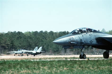 A Flight Of F 14a Tomcat Aircraft Of Reserve Fighter Squadron 101 Vf