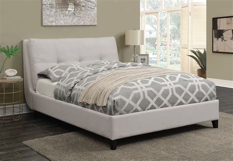 Amador Ivory Twin Upholstered Platform Bed From Coaster Coleman Furniture