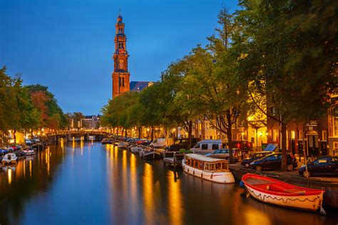 La capitale vous dépaysera avec ses canaux et ses musées prestigieux. Vacances aux Pays-Bas | Partir de suite à -50% et