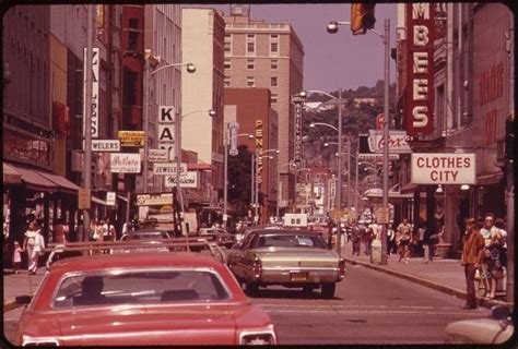 8 This Was Capitol Street In Charleston In 1973 West Virginia